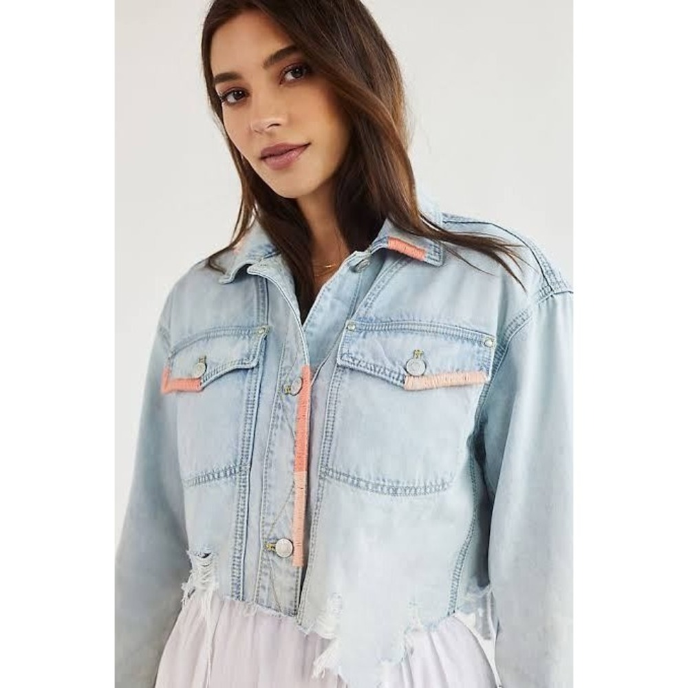 Pilcro Denim Jacket Women M Light Blue Cropped Distressed Anthropologie New